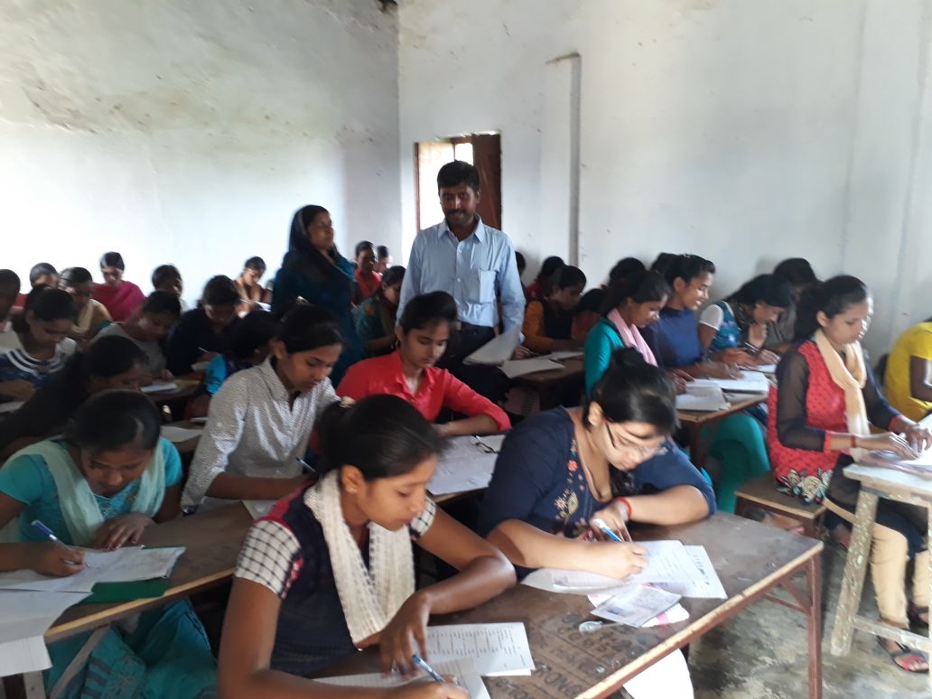 KYBK College 11th exam 2018